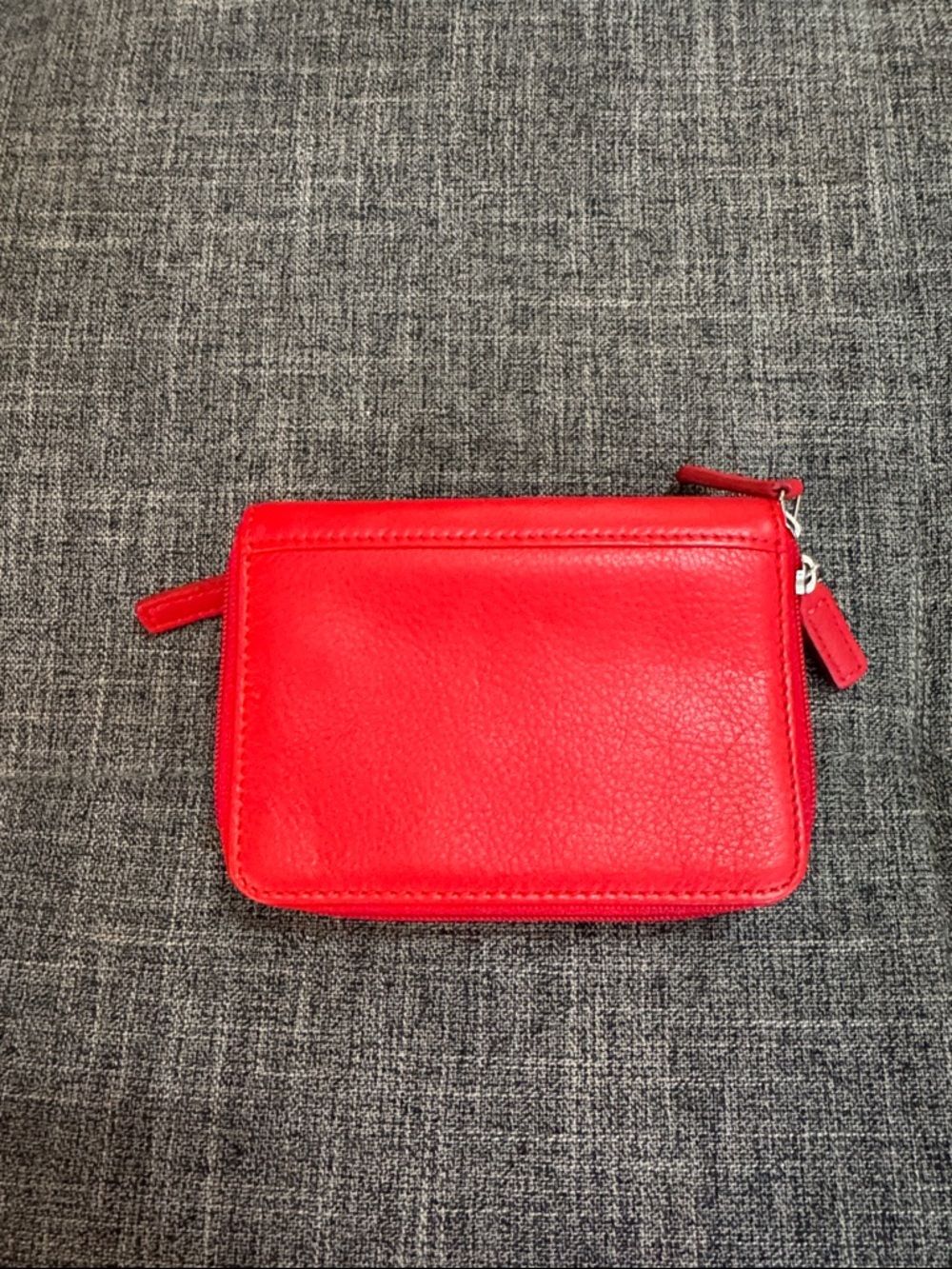 Levenger Red Pebbled Leather Zip Wallet Organizer Compact - Picture 2 of 4